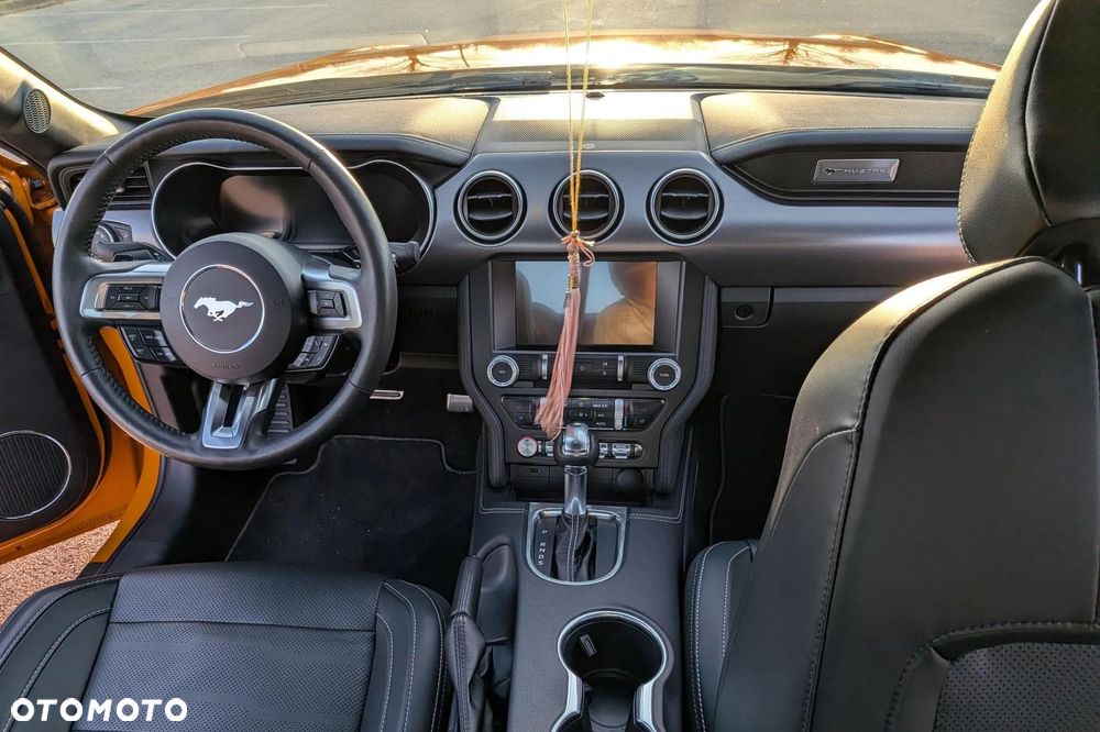 Ford Mustang 5.0 V8 GT - 19