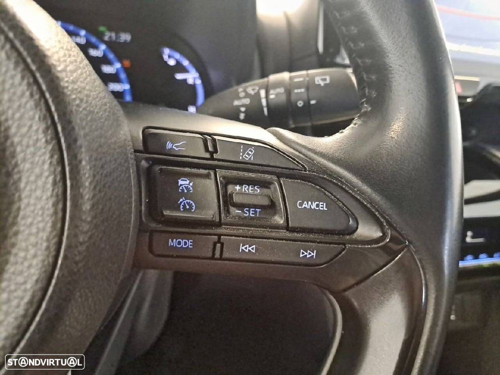 Toyota Yaris Cross 1.5 HDF Comfort - 17