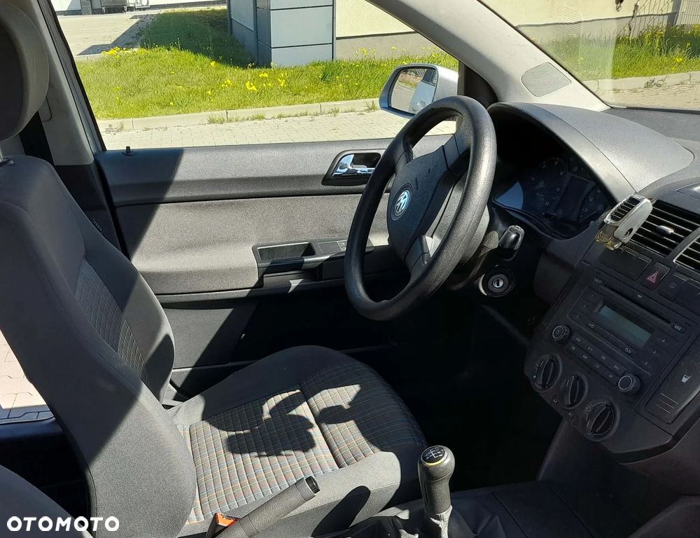 Volkswagen Polo - 7