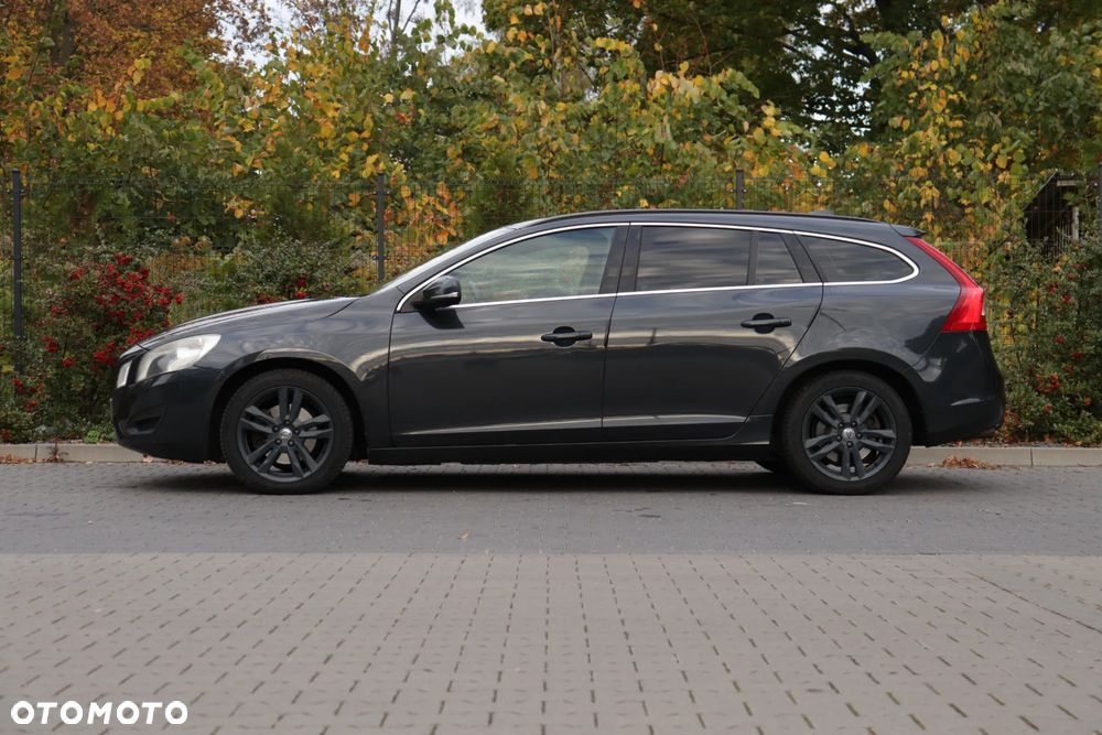 Volvo V60 D3 Momentum - 5
