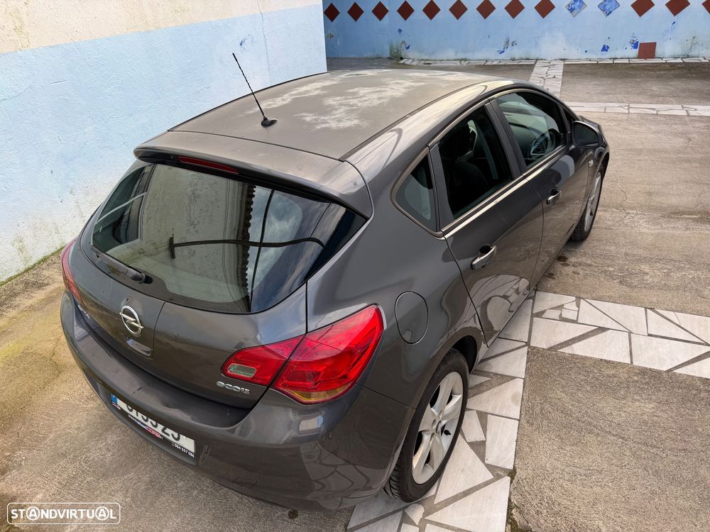 Opel Astra 1.3 CDTI Cosmo - 9