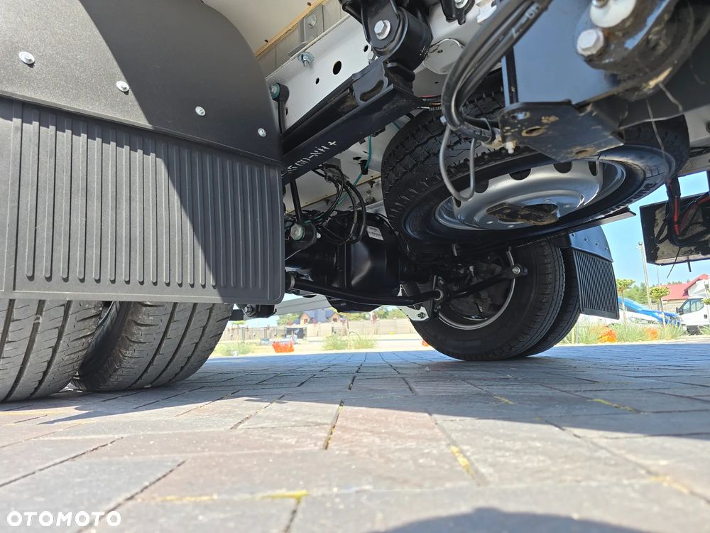 Ford TRANSIT 350-170 IZOTERMA WINDA 750Kg 48 Tyś Km SERWIS ASO FORD DO OSTATNIEGO Km SALON PL STAN JAK NOWY TEMPOMAT KLIMA ELKTRYKA ASYSTEN KIEROWCY WZMOCNIONE TYLNE ZAWIESZENIE RESOR + PODUSZKI PNEŁMATYCZNE - 26
