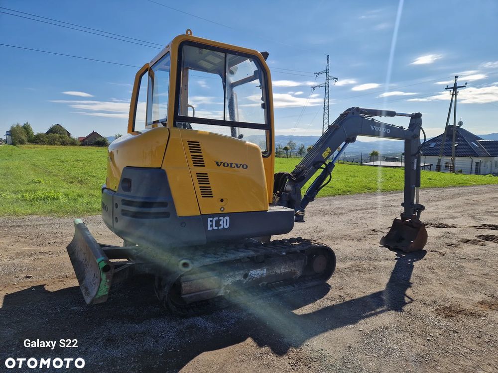Volvo EC30 - 2
