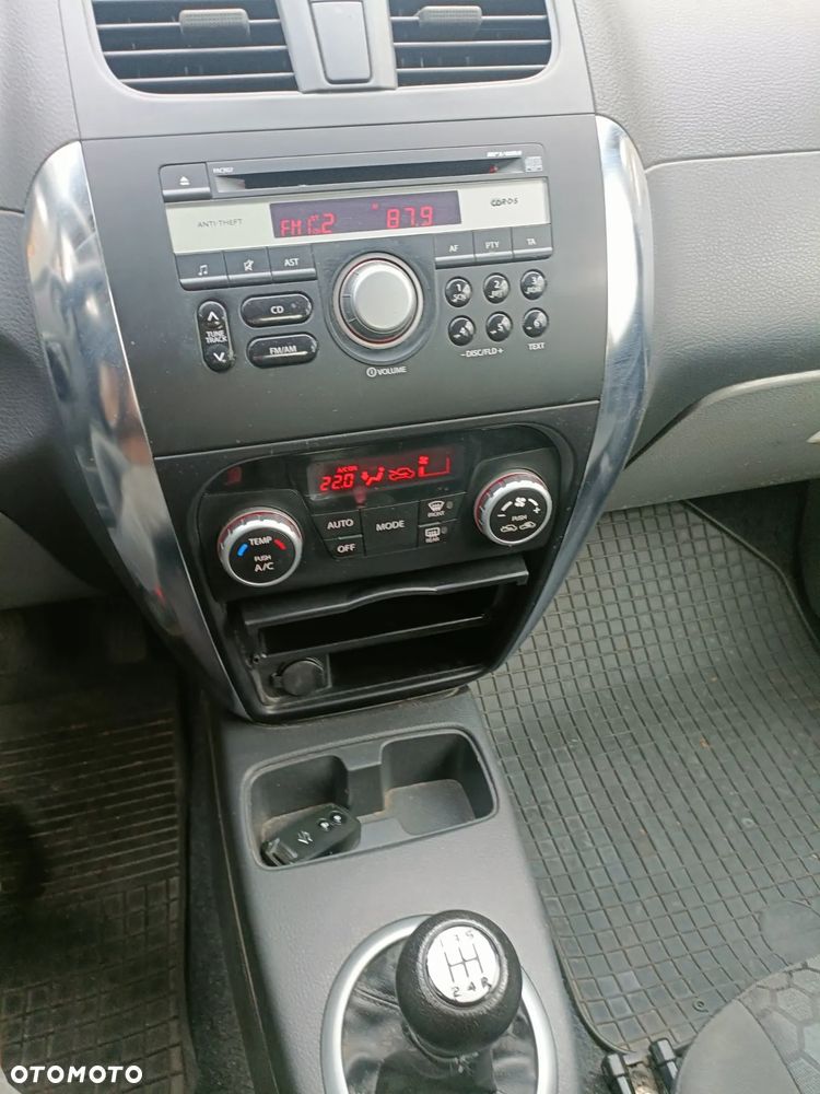 Suzuki SX4 1.6 Premium 4WD - 15