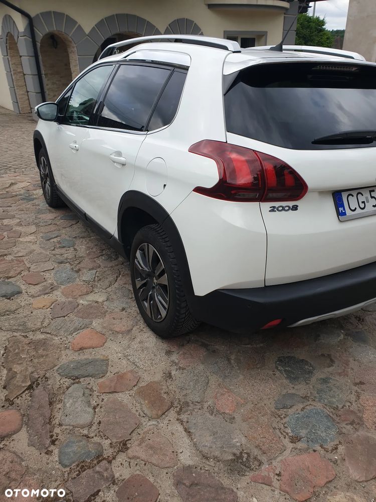 Peugeot 2008 PureTech 110 Stop&Start EAT6 Allure - 9