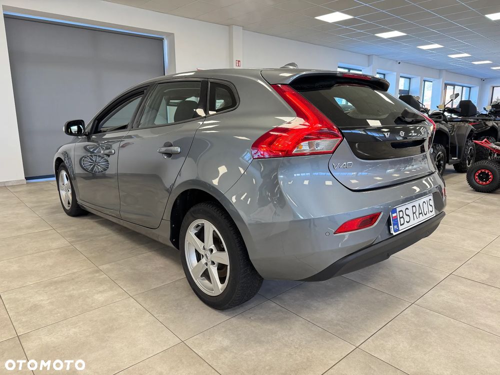 Volvo V40 D2 - 18