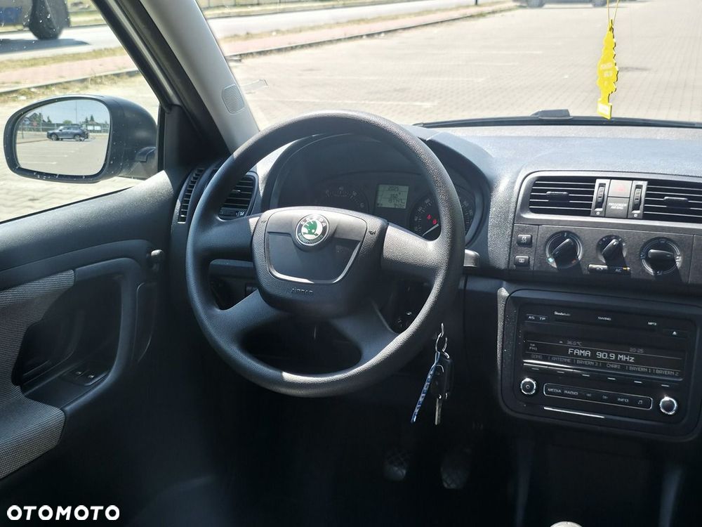 Skoda Fabia - 12