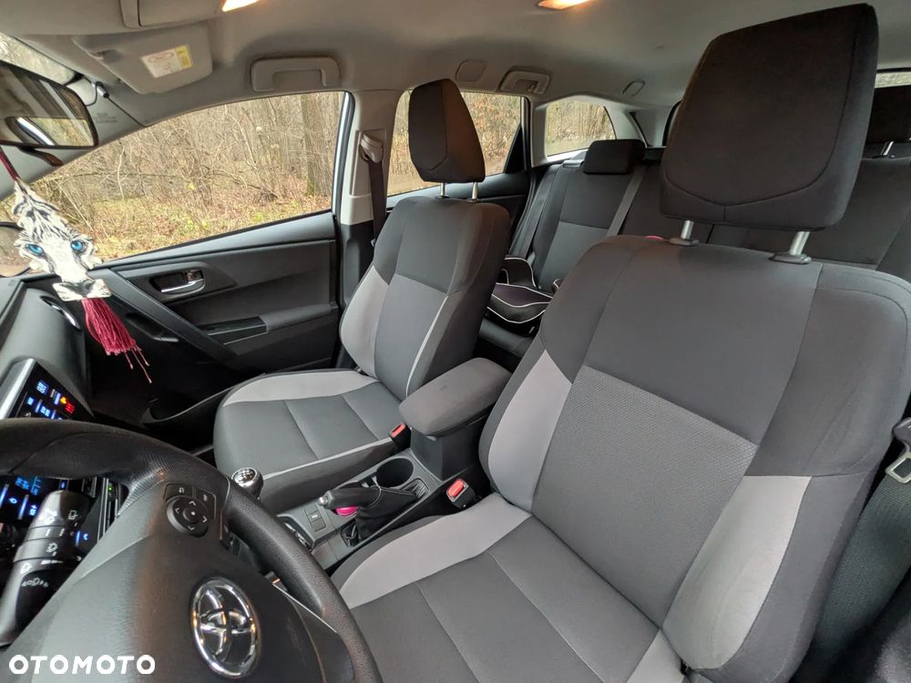 Toyota Auris 1.6 Active - 16