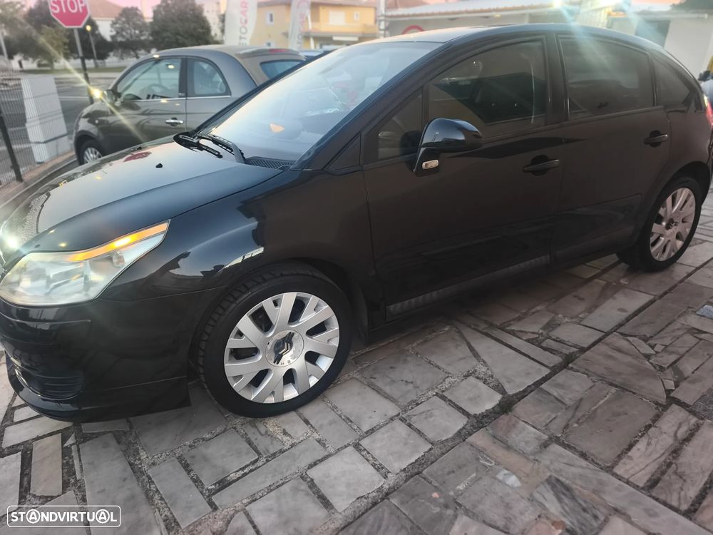 Citroën C4 1.6 HDi 110 VTR Pack - 29