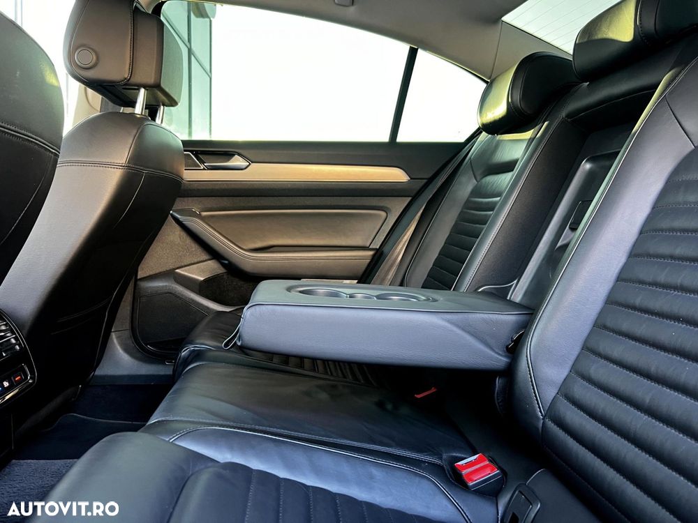 Volkswagen Passat - 29