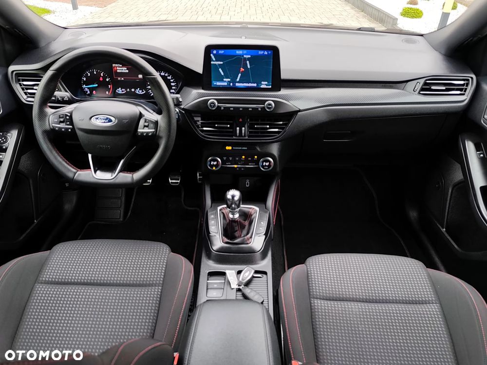 Ford Focus 1.0 EcoBoost ST-Line Black ASS - 20