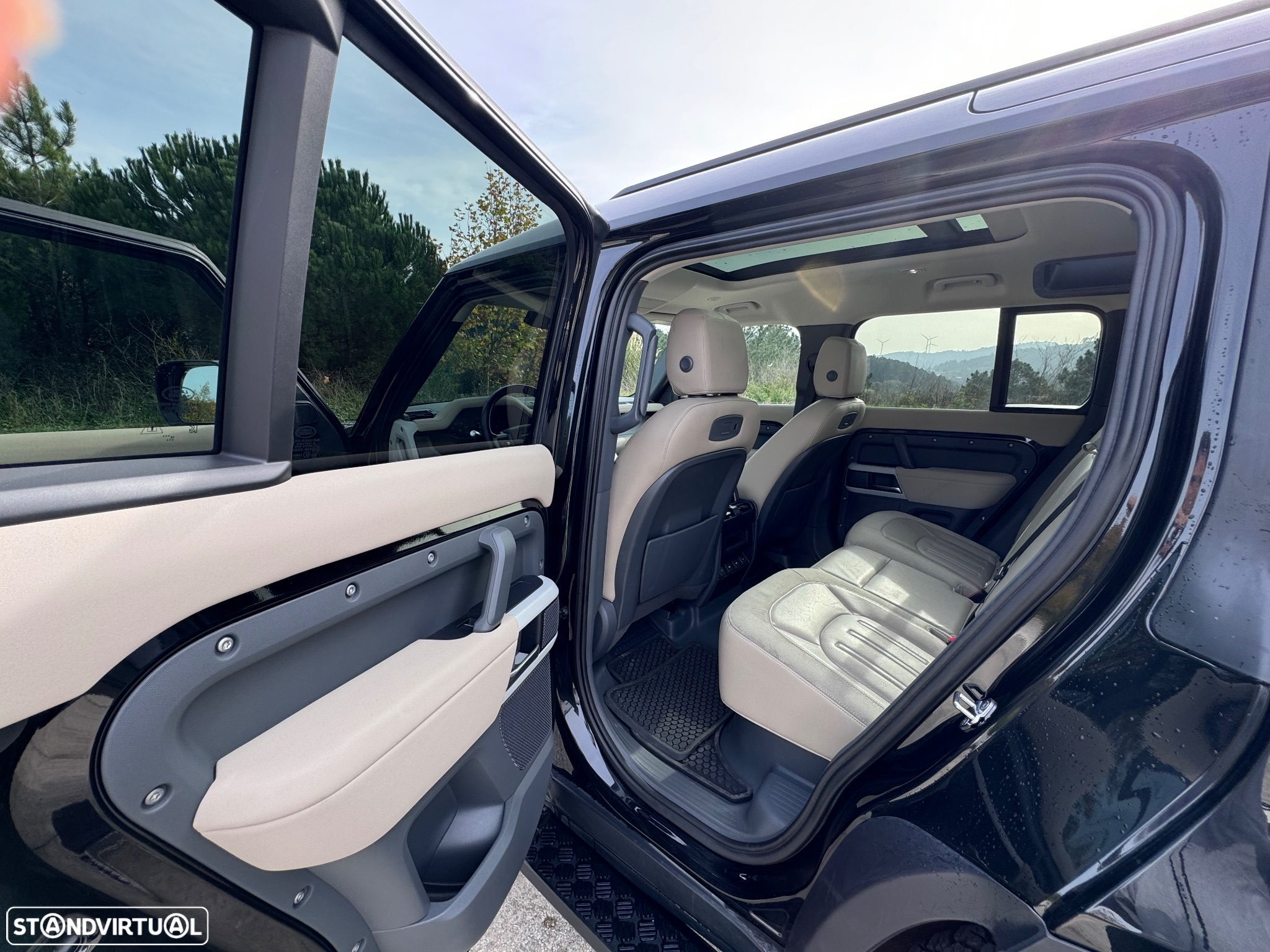 Land Rover Defender 2.0 D 110 AWD S - 21