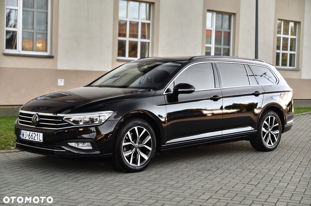 2023 Volkswagen Passat 2.0 TDI SCR Style DSG, photograph 3