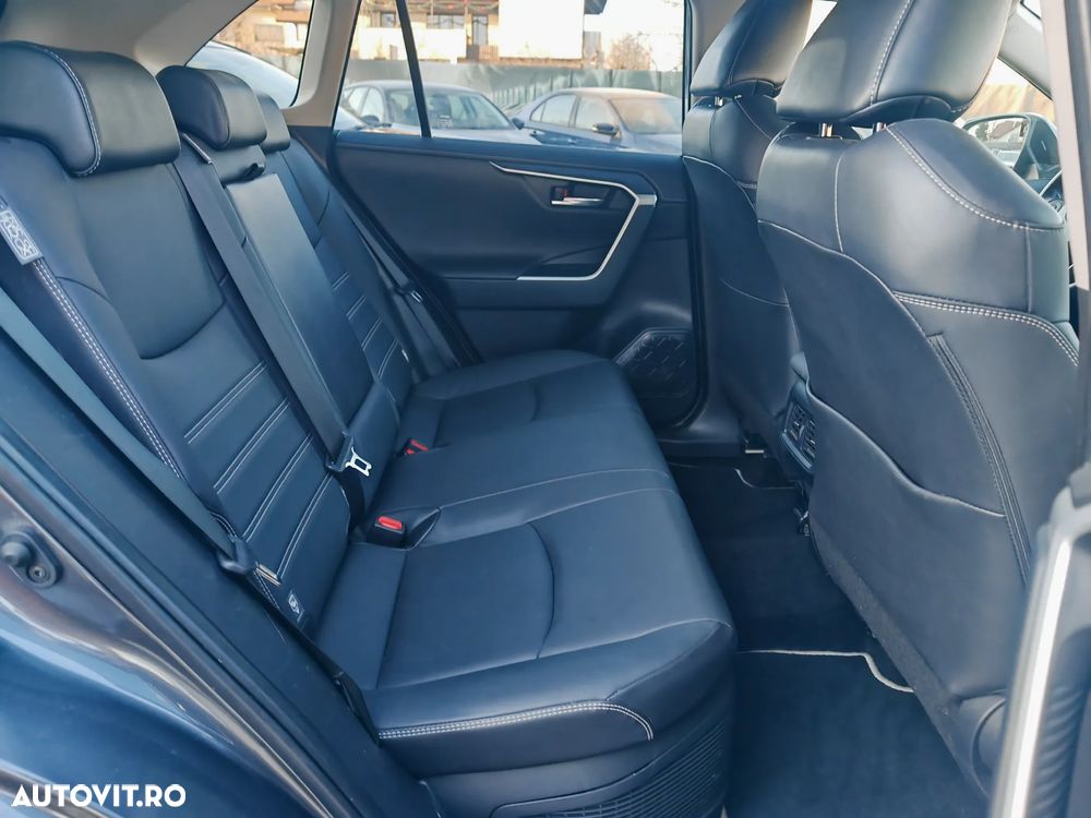 Toyota RAV4 2.5 4x4 Style Selection - 11