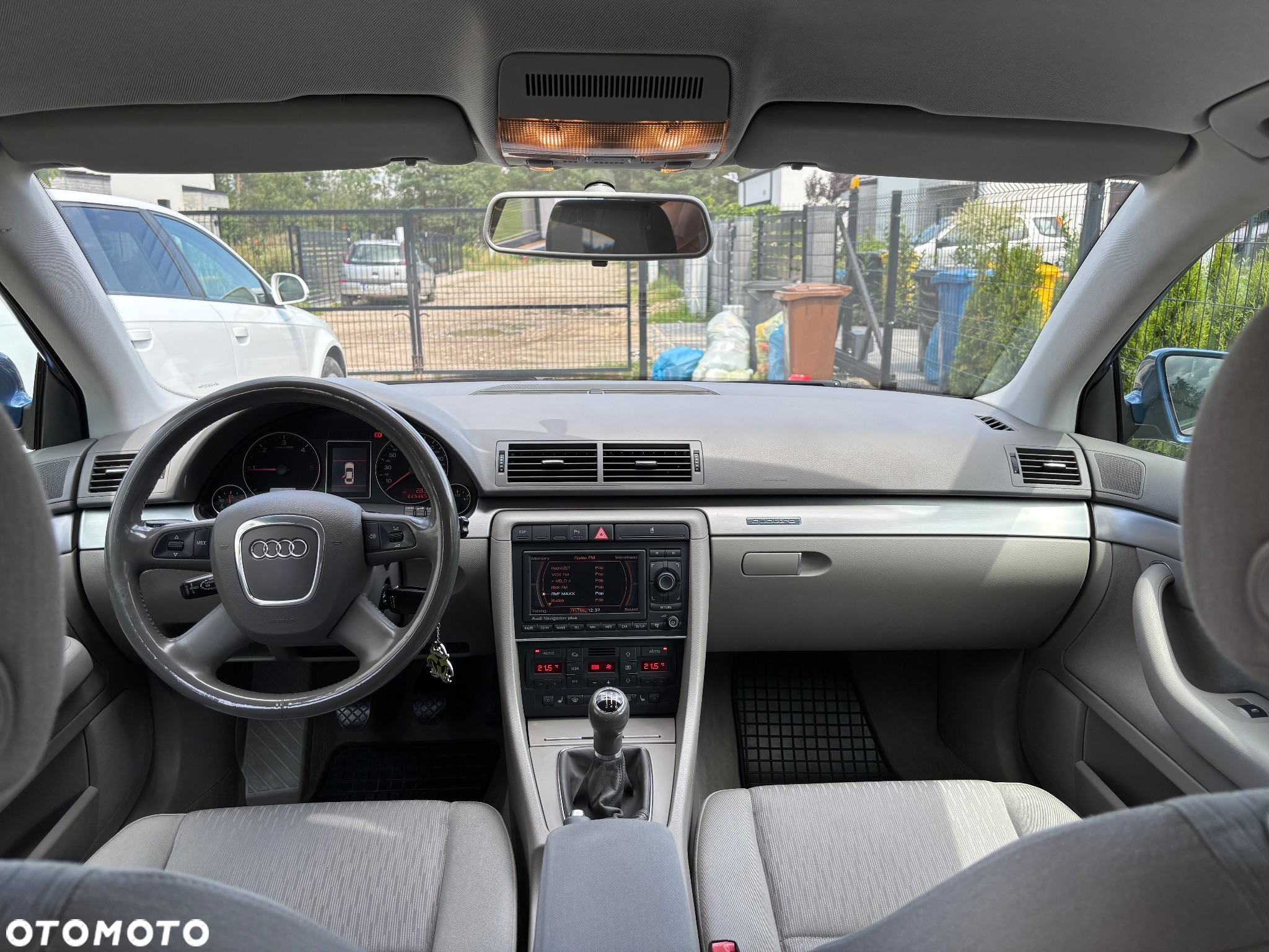 Audi A4 2.0 TDI DPF Quattro - 17