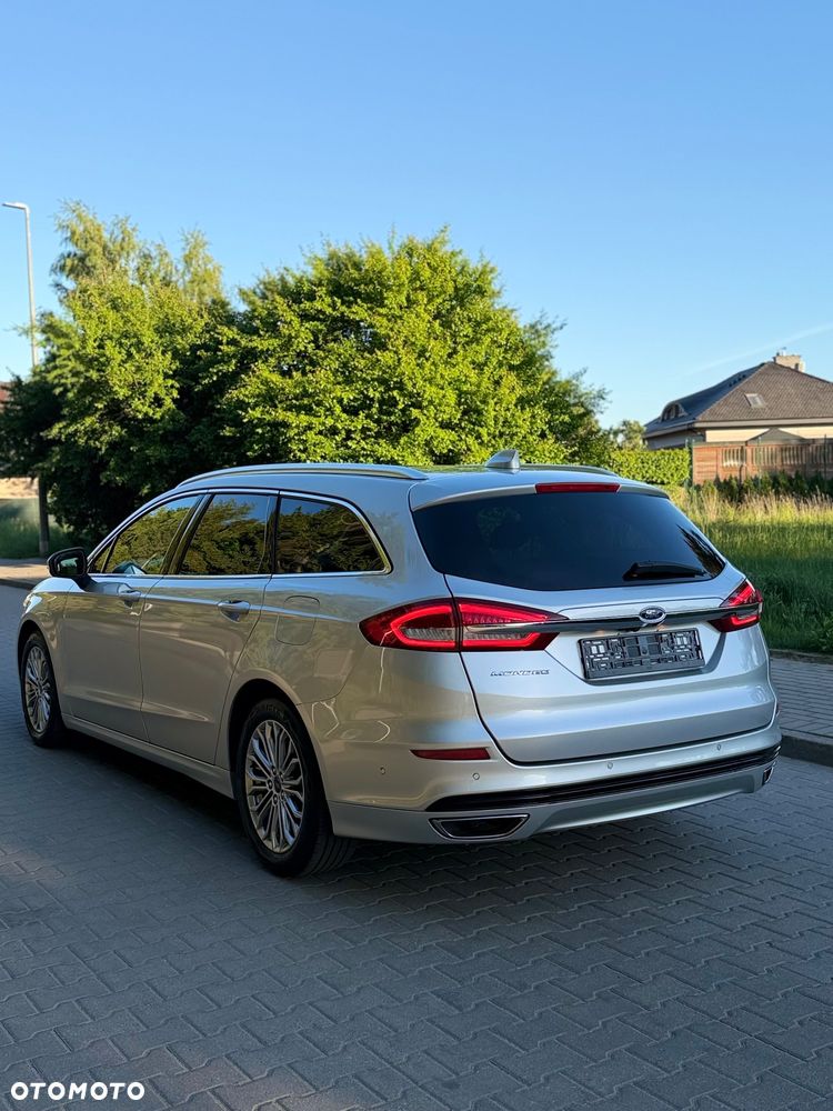 Ford Mondeo 2.0 EcoBlue Titanium - 13