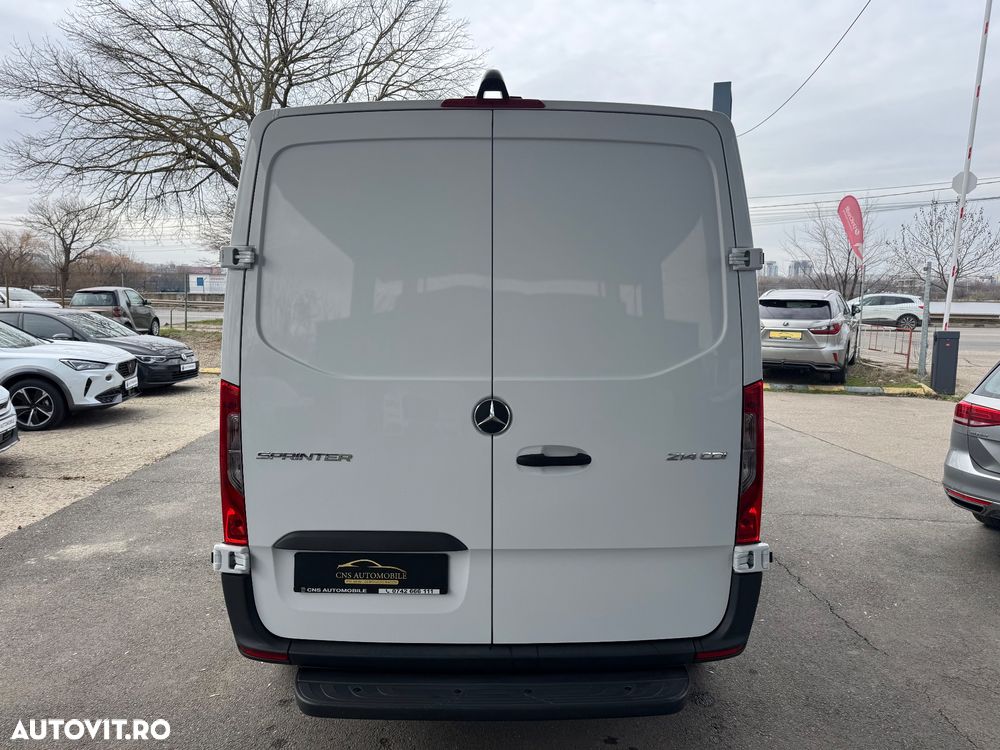 Mercedes-Benz Sprinter - 8