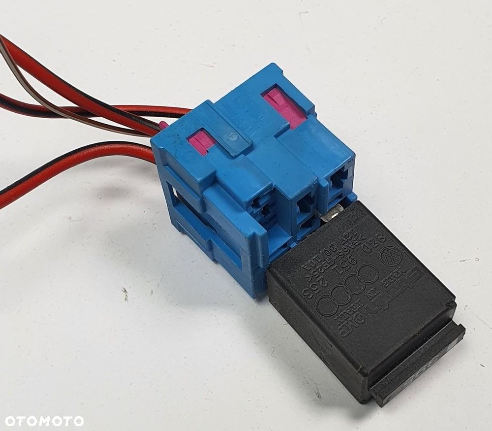 PRZEKAŹNIK 395 AUDI A4 B7 8Z0951253 - 1