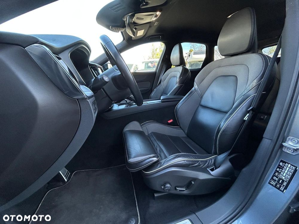 Volvo XC 60 D4 R-Design - 7