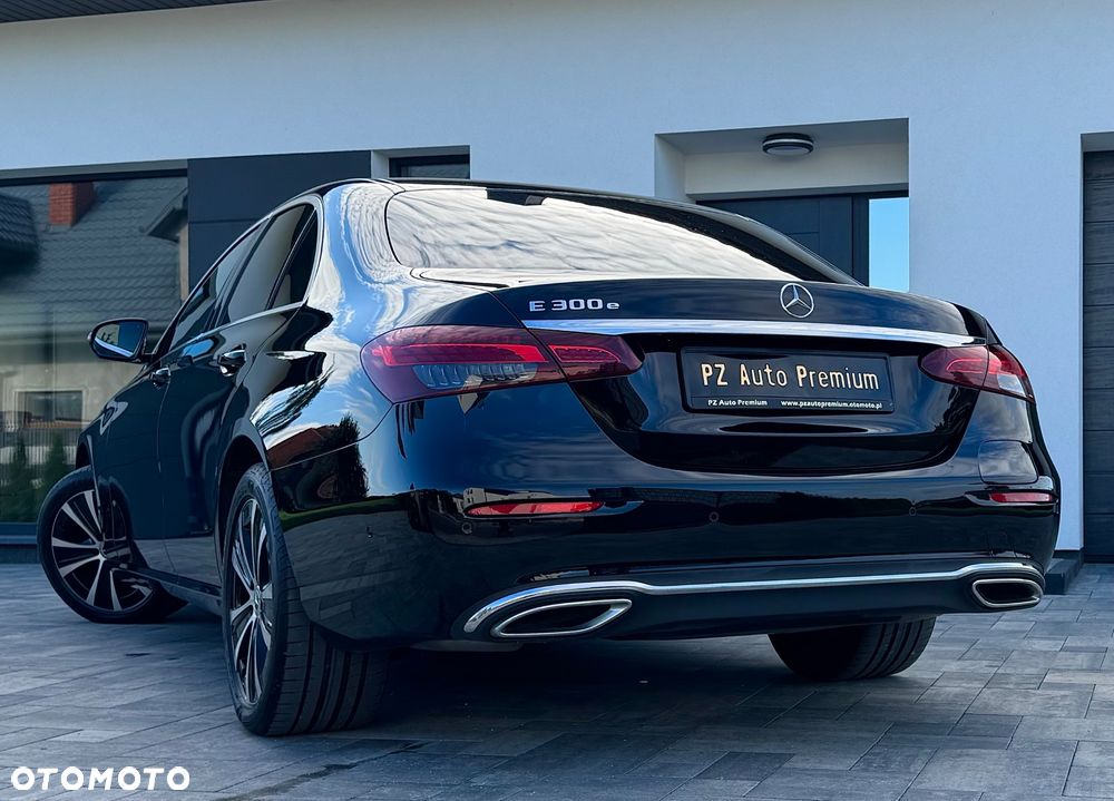 Mercedes-Benz Klasa E 300 Business Edition - 5