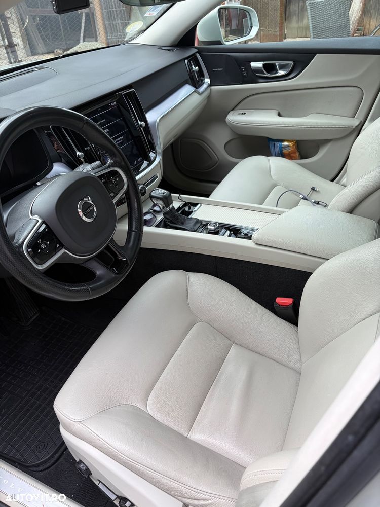 Volvo V60 D4 Geartronic Momentum Pro - 4