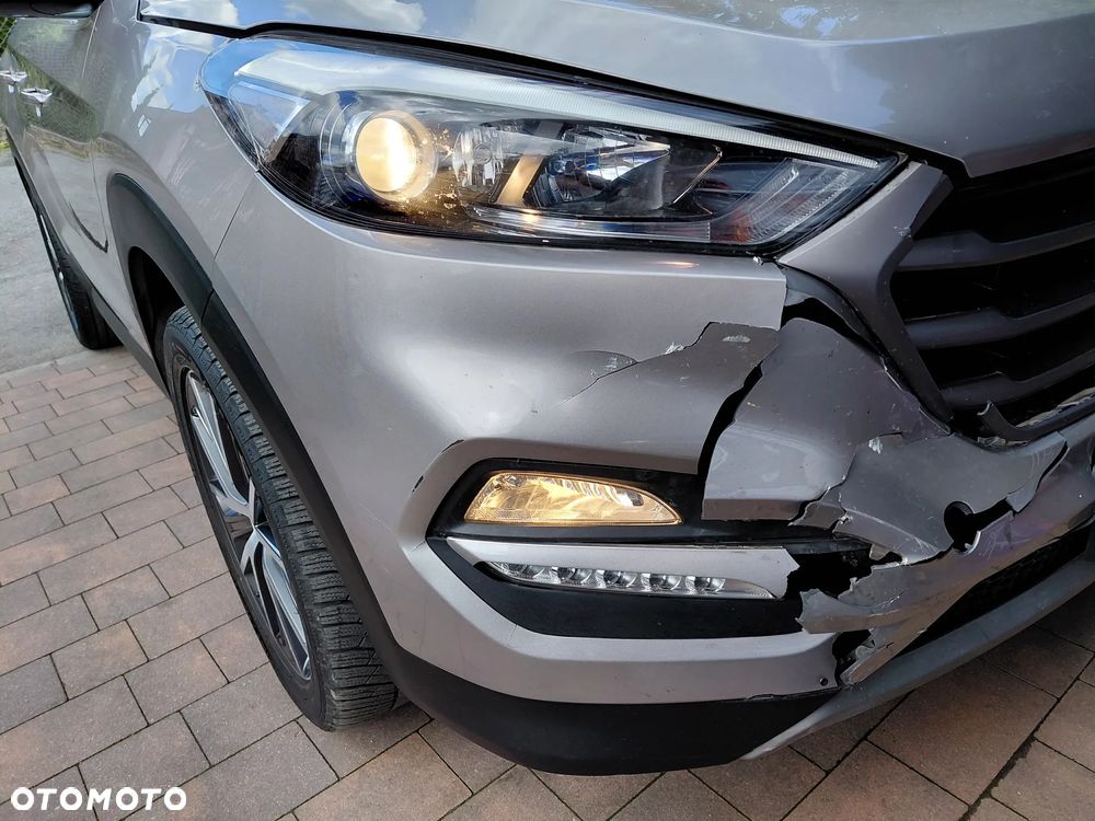 Hyundai Tucson 1.7 CRDI BlueDrive GO 2WD - 18
