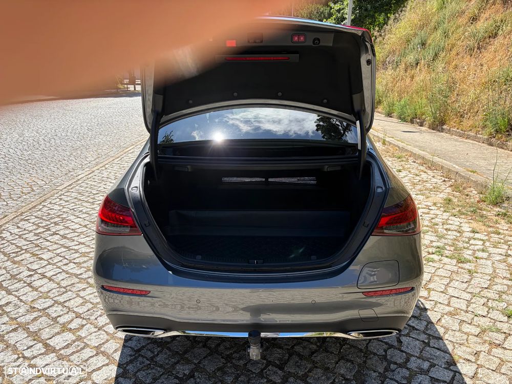 Mercedes-Benz E 300 de 4Matic 9G-TRONIC AMG Line - 5