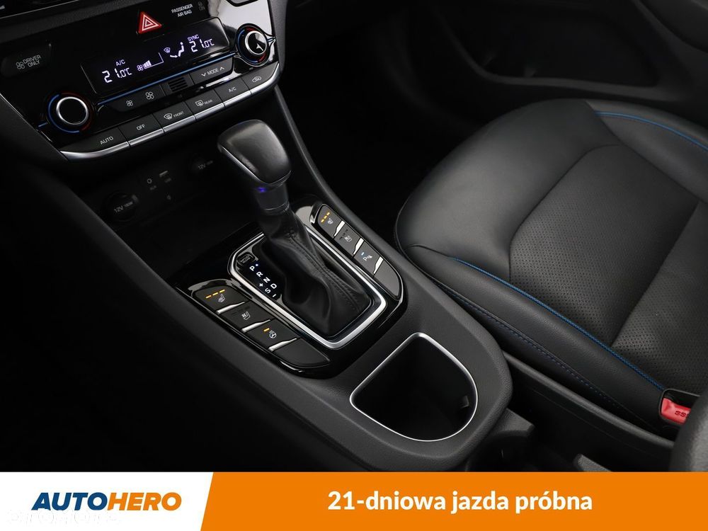 Hyundai IONIQ - 28