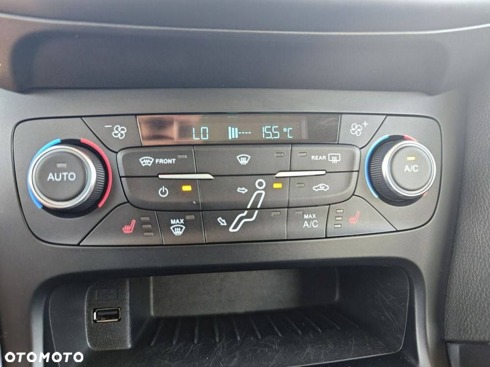 Ford Focus - 22