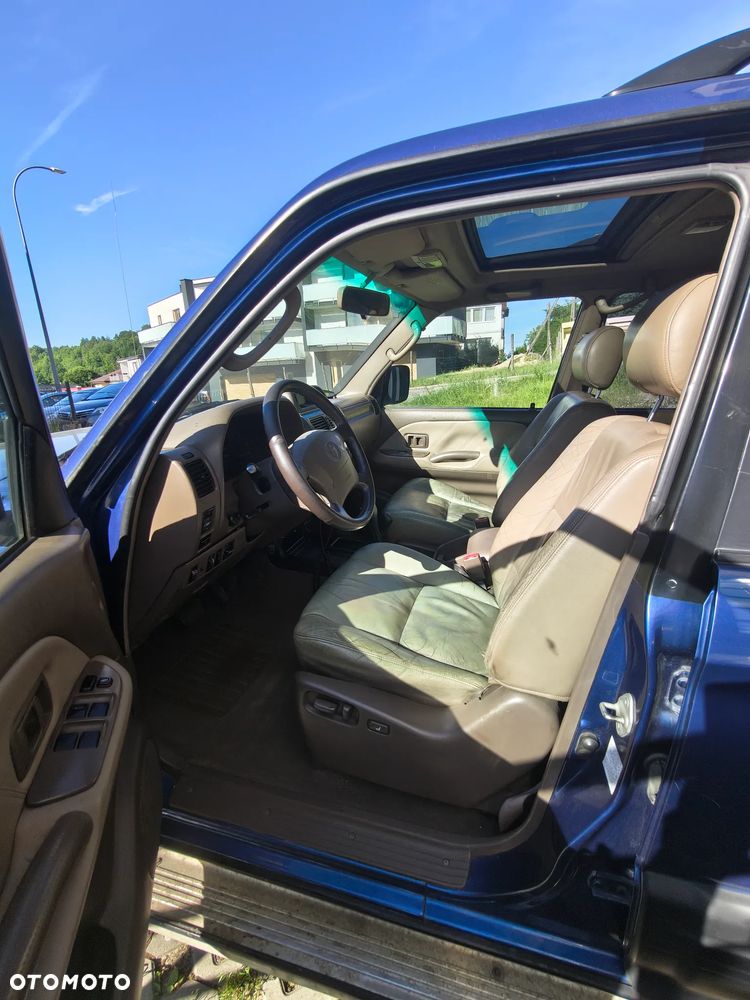 Toyota Land Cruiser - 6