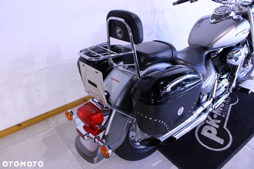 Suzuki Intruder - 26