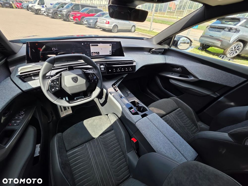 Peugeot 5008 1.2 PureTech mHEV GT Exclusive S&S e-DCS6 - 10