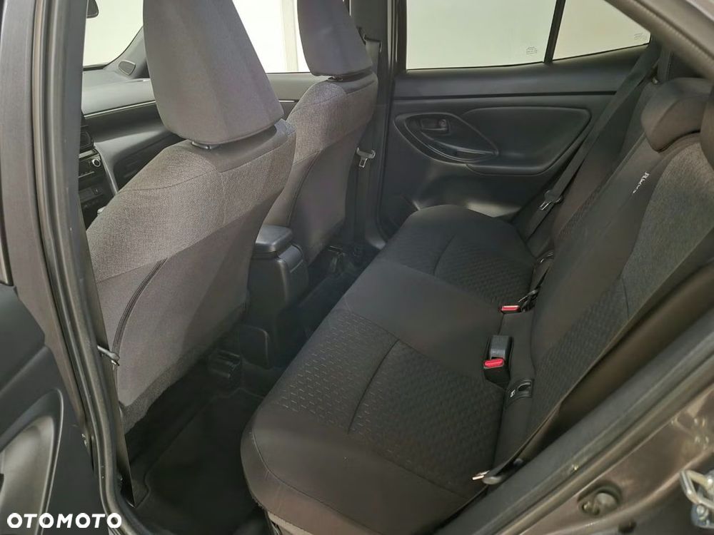 Toyota Yaris 1.5 VVT-i Comfort - 18