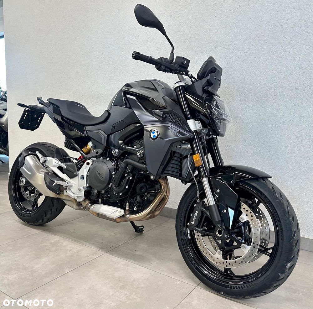 BMW F - 5