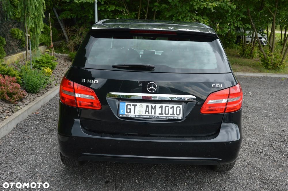Mercedes-Benz Klasa B 180 CDI (BlueEFFICIENCY) - 21