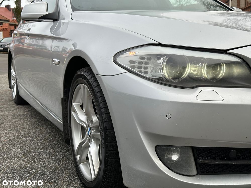 BMW Seria 5 520d Efficient Dynamics Edition - 13