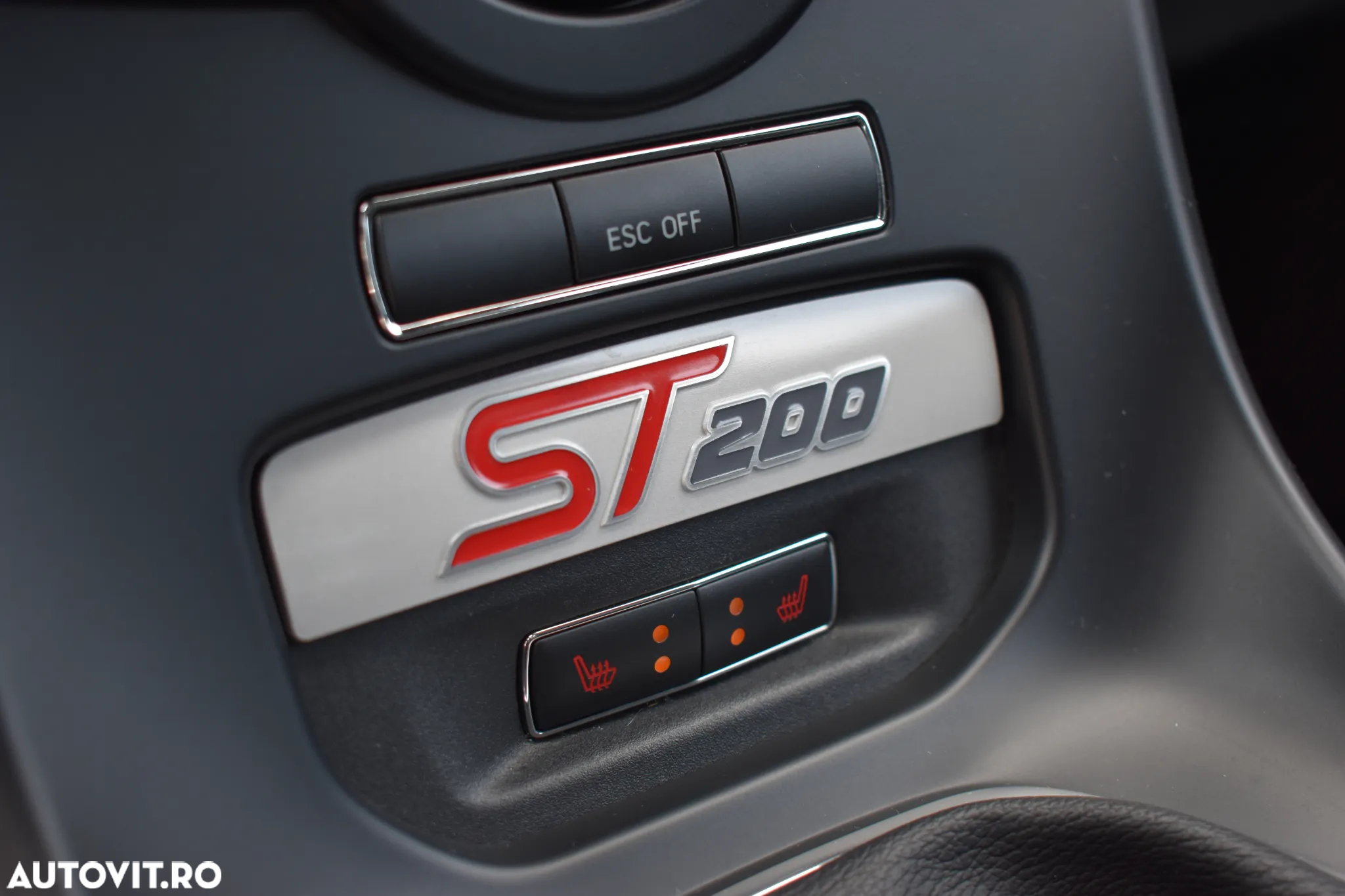 Ford Fiesta 1.6 ST - 10