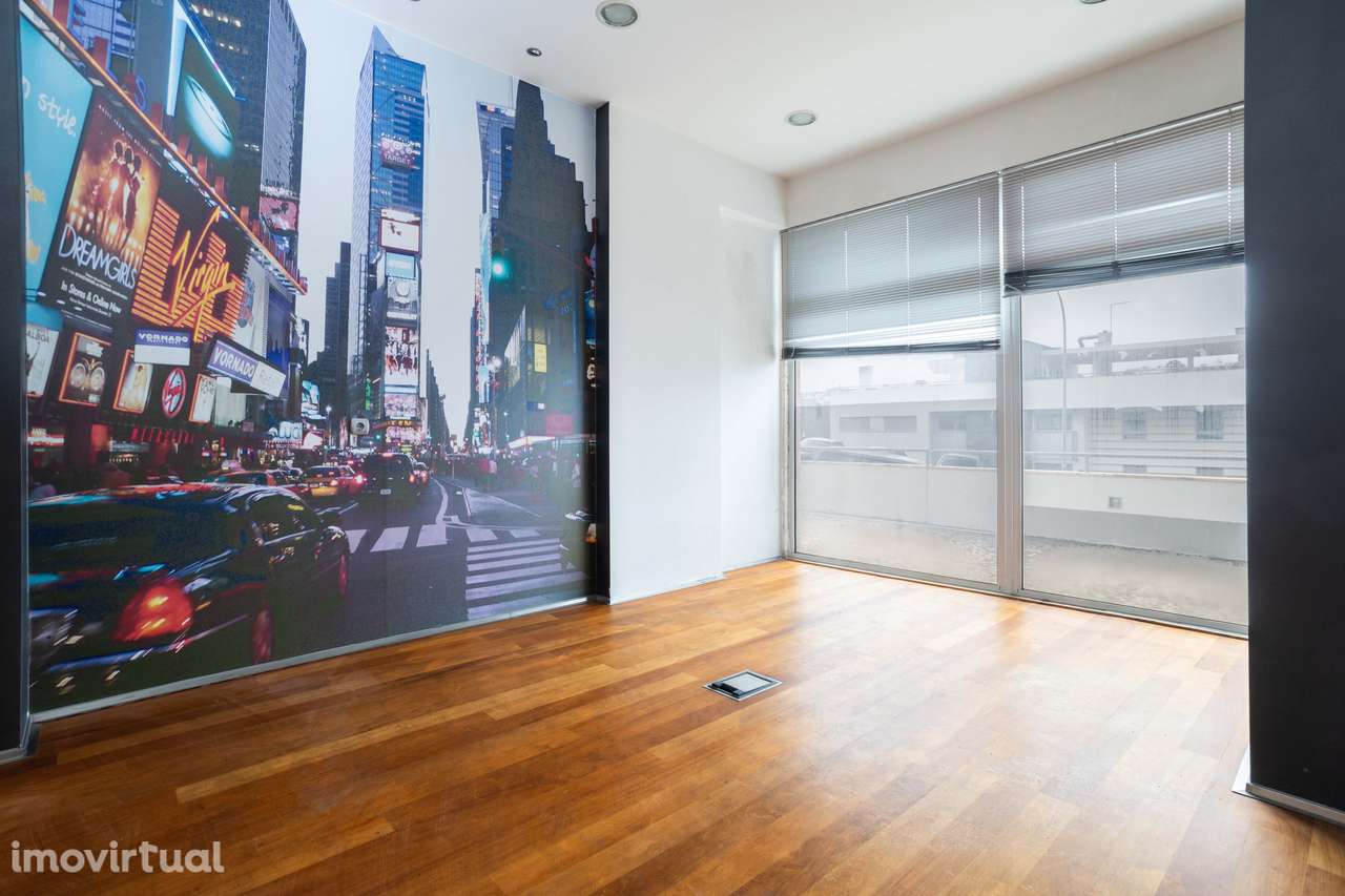 VENDA - LOJA BARCARENA - Grande imagem: 2/23