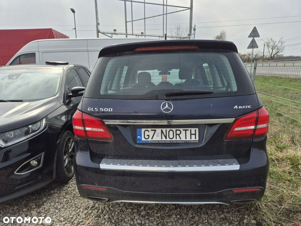 Mercedes-Benz GLS - 4