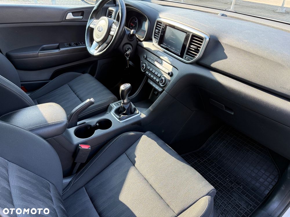 Kia Sportage 1.6 CRDI 2WD SPIRIT - 16