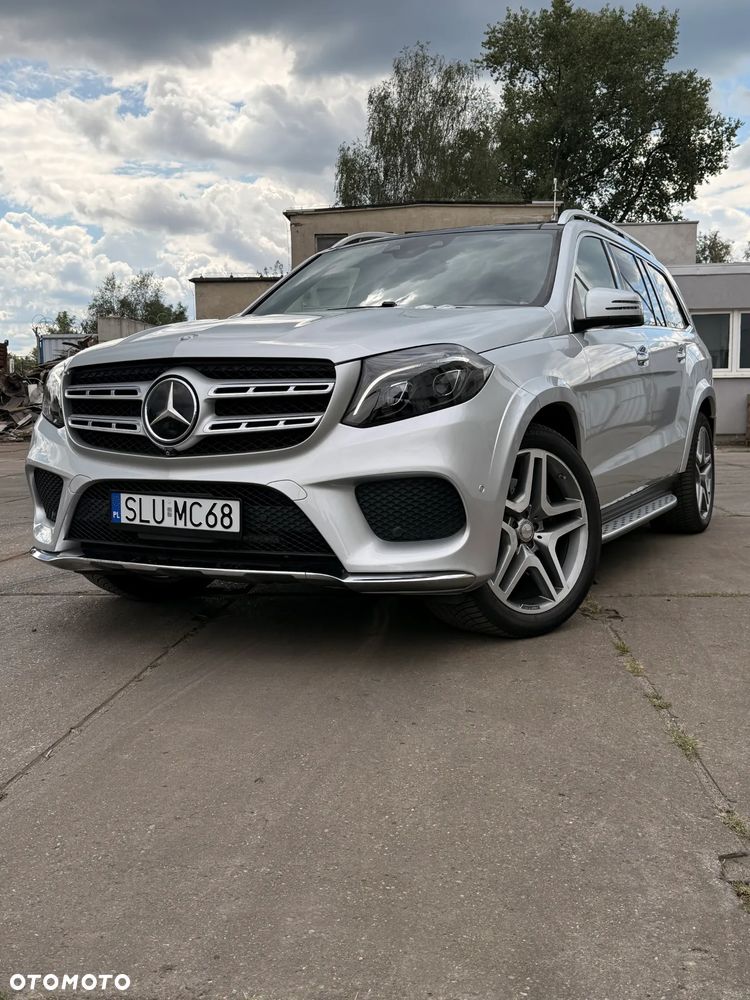 Mercedes-Benz GLS - 1