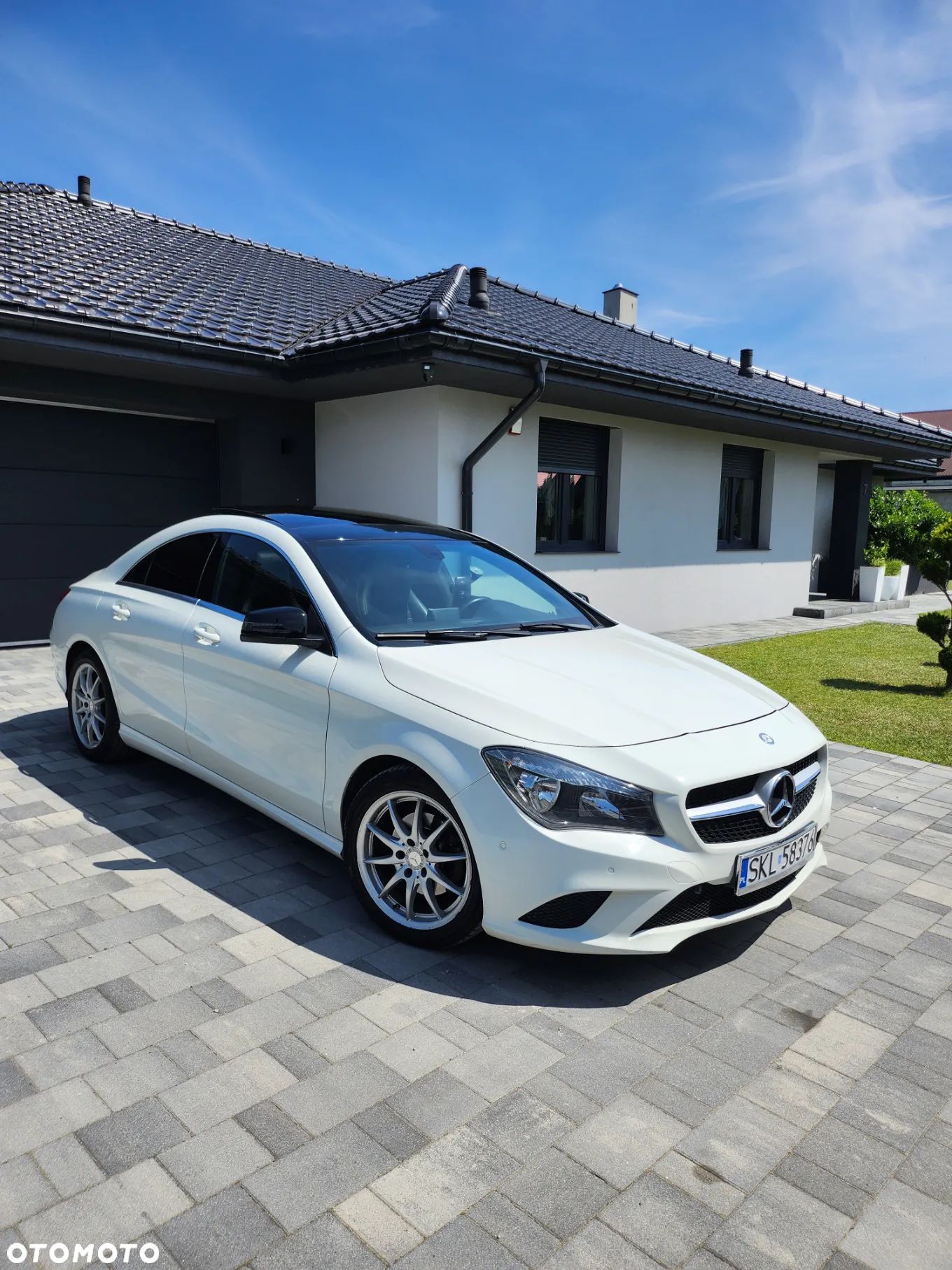 Mercedes-Benz CLA 180 - 1