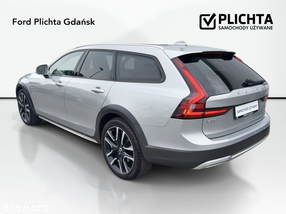 Volvo V90 Cross Country - 7