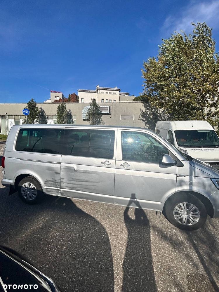 Volkswagen Caravelle - 8