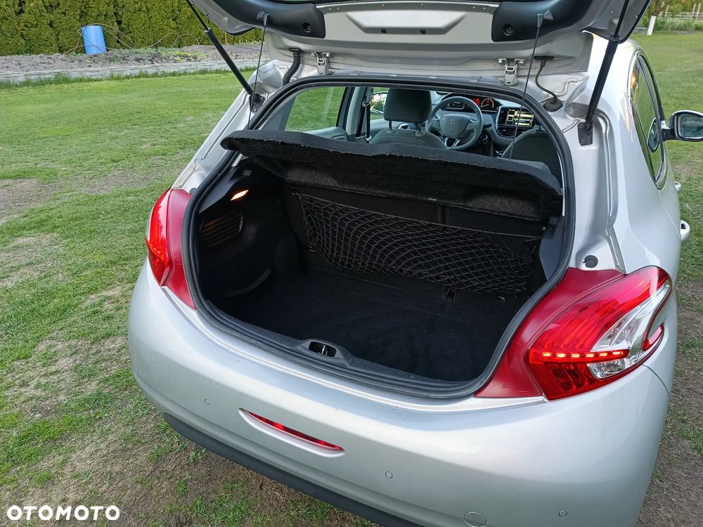 Peugeot 208 120 VTI Automatik Allure - 25