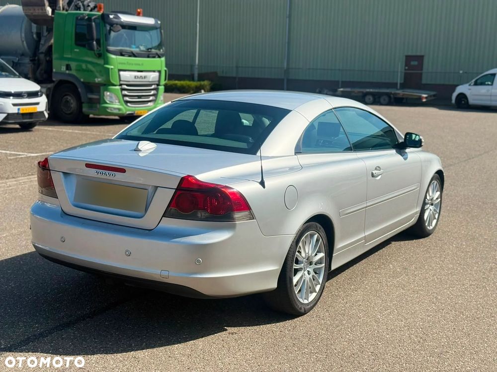 Volvo C70 2.0D Summum - 9