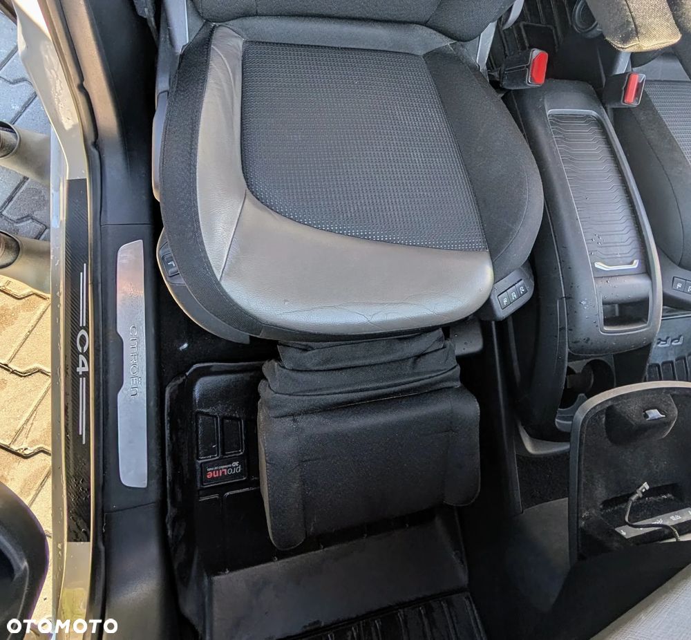 Citroën C4 Grand Picasso - 10
