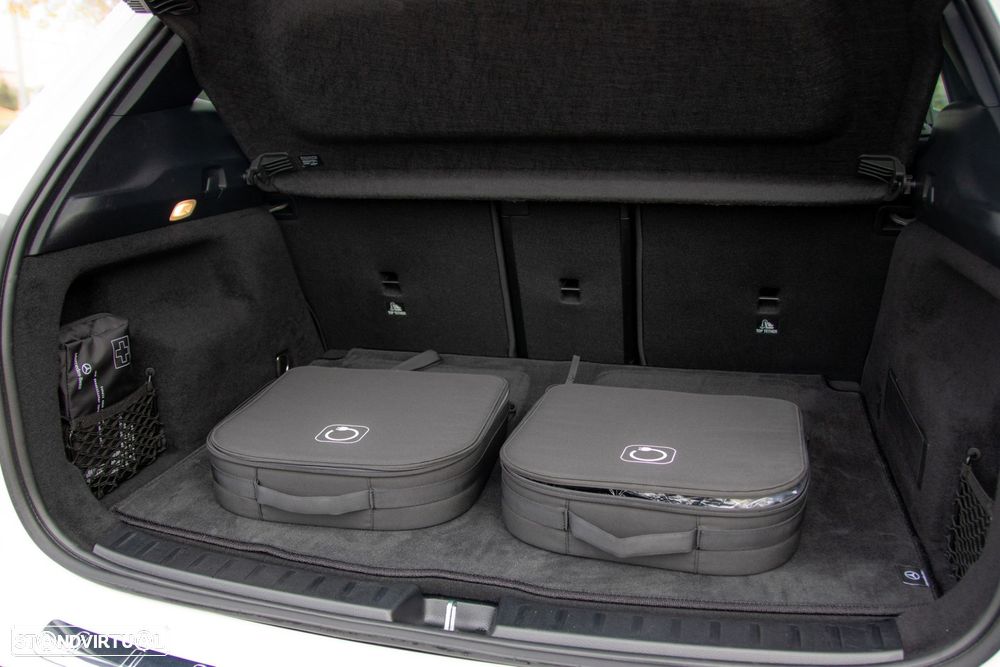 Mercedes-Benz EQA 300 4Matic Progressive - 34