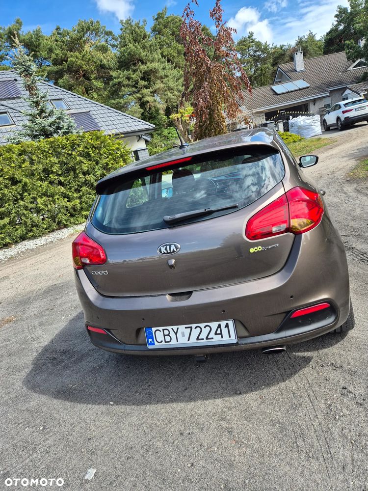 Kia Ceed - 6