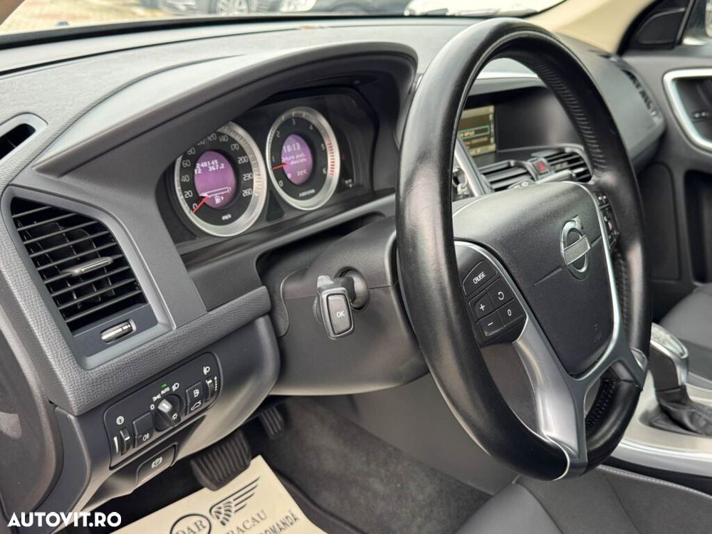Volvo XC 60 - 12